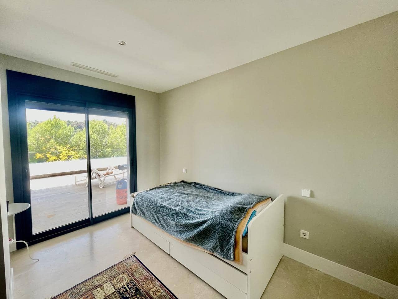 2 Zimmer Apartment zu verkaufen in New Golden Mile mit Pool Garage - 379.000 € (Ref: 9404642)