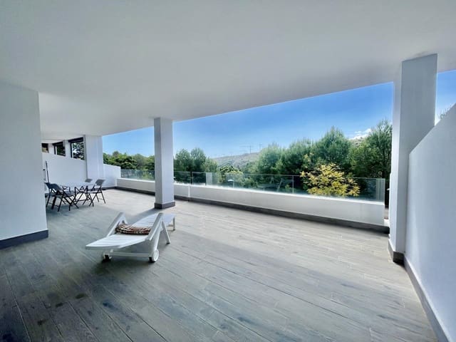 2 Zimmer Apartment zu verkaufen in La Concha - Resina Golf, Estepona mit Pool Garage - 379.000 € (Ref: 9404642)