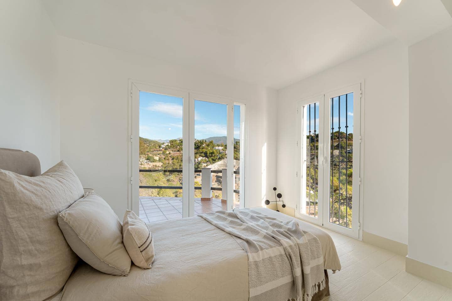 6 sovrum Villa till salu i Benahavis med pool garage - 3 295 000 € (Ref: 9408257)