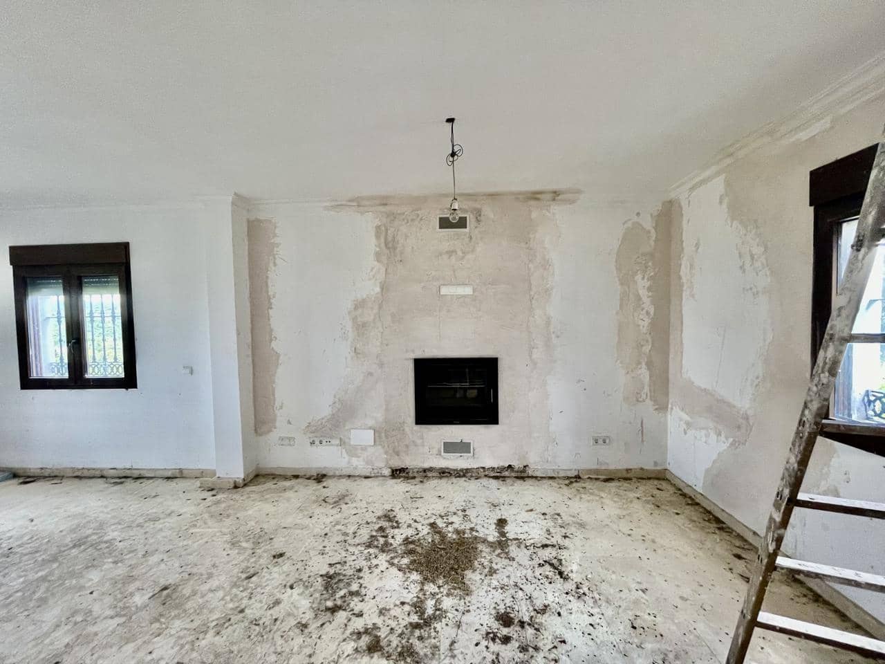 7 sovrum Finca/Hus på landet till salu i San Enrique de Guadiaro med pool garage - 875 000 € (Ref: 9426694)