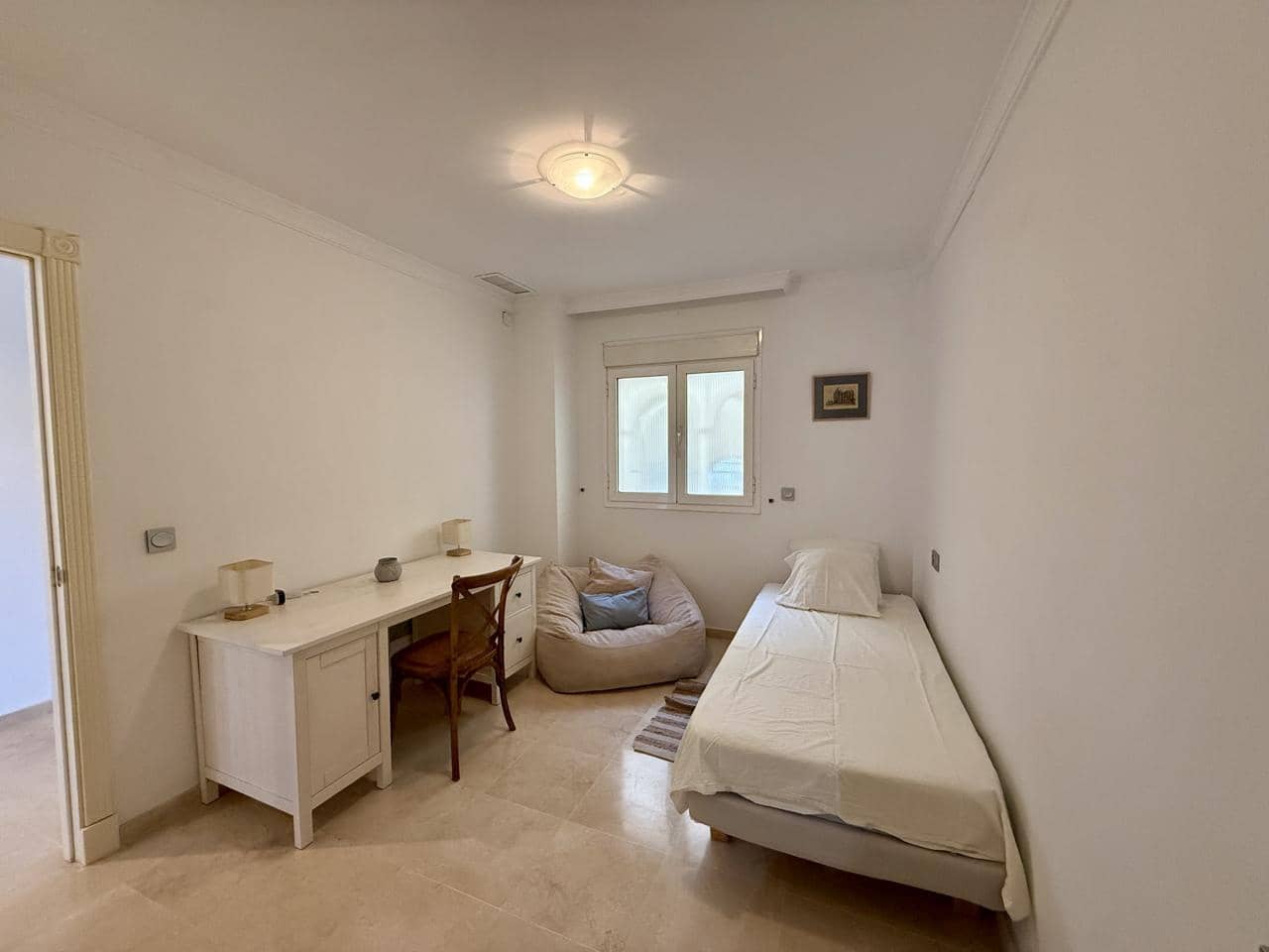 3 bedroom Apartment for sale in San Roque with pool garage - € 450,000 (Ref: 9432795)