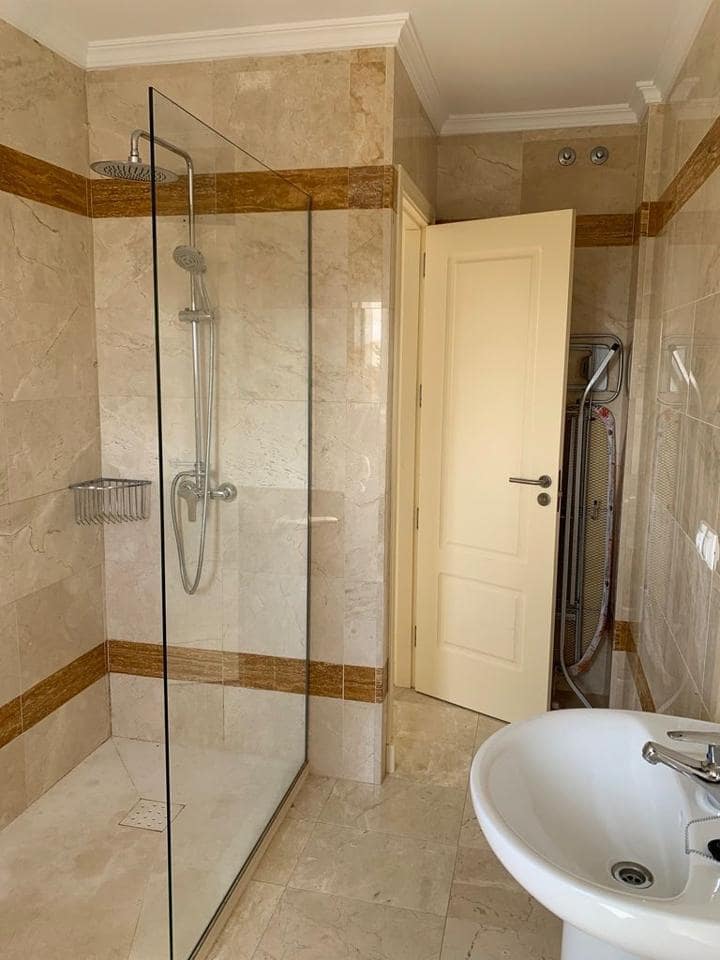 1 chambre Penthouse à vendre à Torreguadiaro avec piscine garage - 246 000 € (Ref: 9455679)