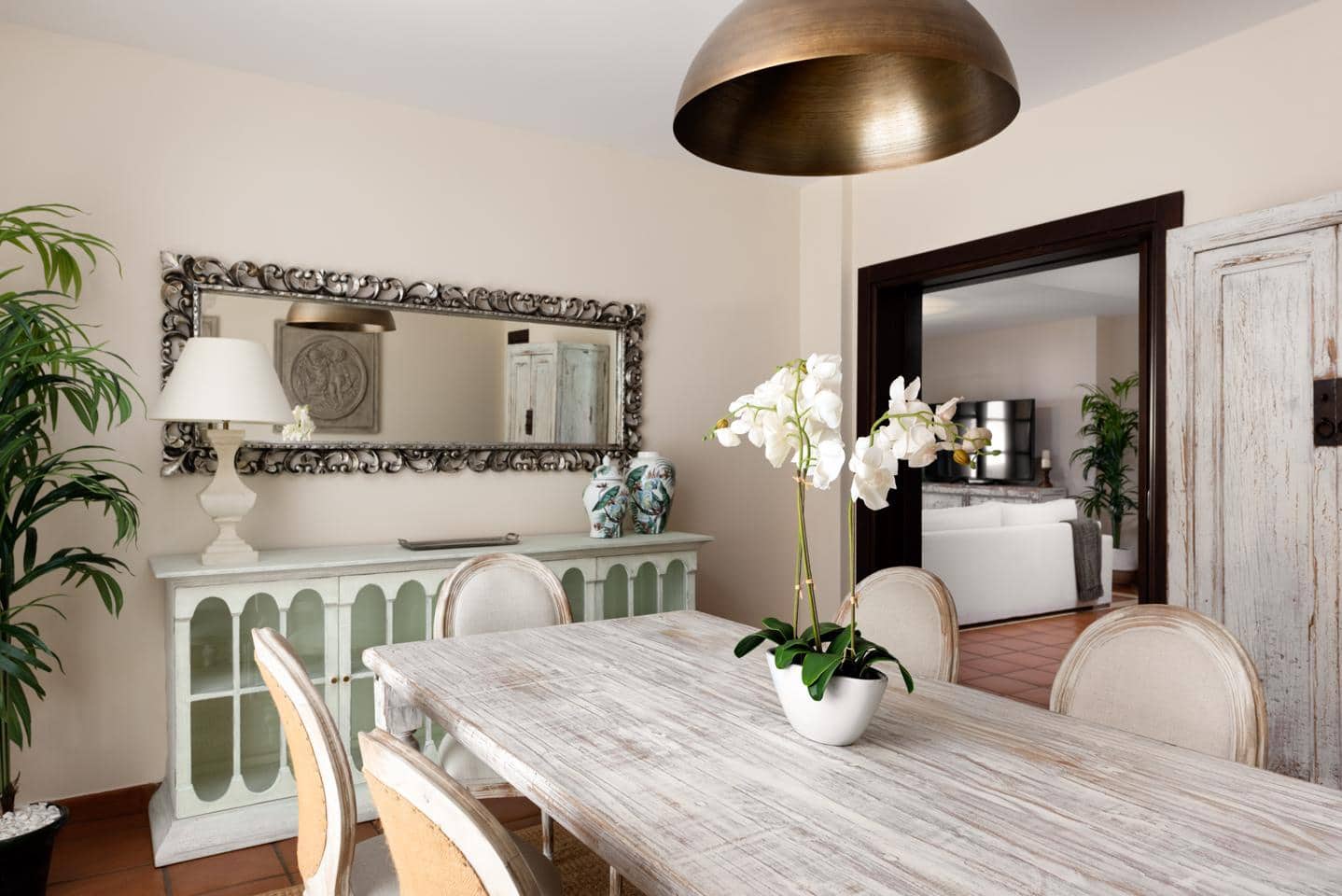 4 bedroom Villa for sale in Sotogrande with pool garage - € 1,180,000 (Ref: 9468821)