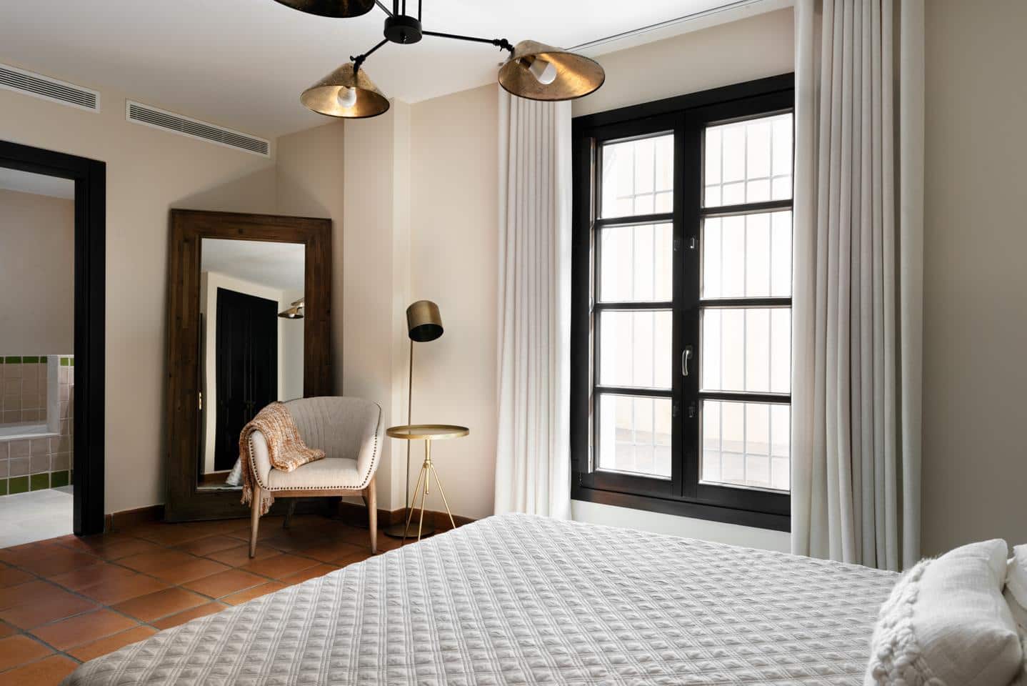 4 bedroom Villa for sale in Sotogrande with pool garage - € 1,180,000 (Ref: 9468821)