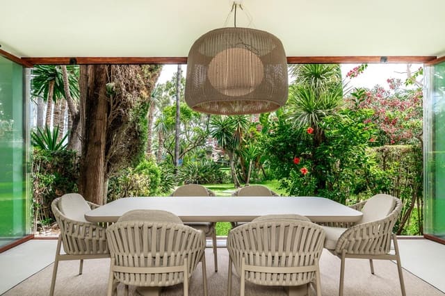 4 sypialnia Willa na sprzedaż w El Velerín, Estepona z basenem garażem - 2 599 000 € (Ref: 9489784)