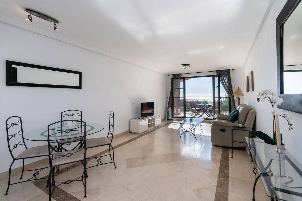 2 slaapkamer Appartement te koop in Benahavis met zwembad garage - € 465.000 (Ref: 9492750)