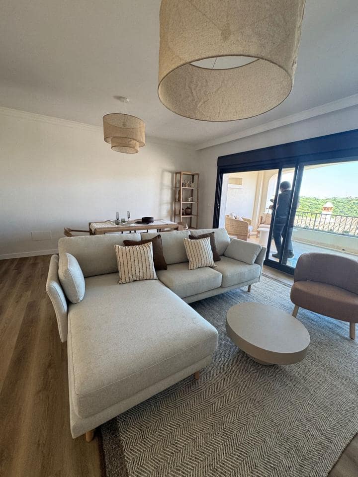 3 Zimmer Villa zu verkaufen in Estepona mit Pool Garage - 470.250 € (Ref: 9495266)