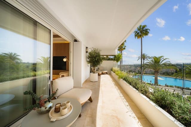 3 soveværelse Lejlighed til salg i Lomas De Marbella, Marbella med swimmingpool garage - € 1.350.000 (Ref: 9521071)