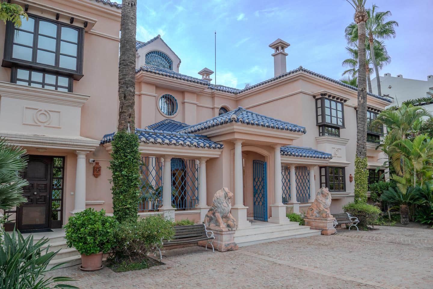 6 makuuhuone Huvila myytävänä paikassa Marbella mukana uima-altaan 
autotalli - 7 500 000 € (Ref: 9521413)