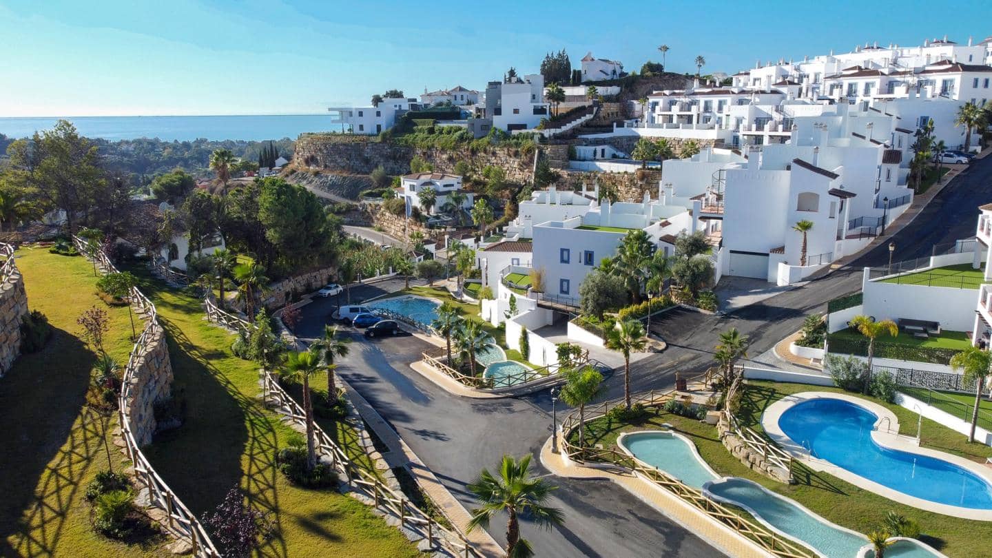 3 sovrum Lägenhet till salu i Benahavis med pool garage - 550 000 € (Ref: 9525579)