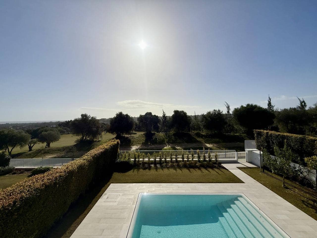 5 soveværelse Villa til salg i Sotogrande med swimmingpool garage - € 1.450.000 (Ref: 9533051)