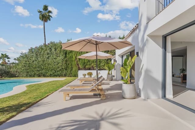 4 chambre Villa/Maison à vendre à Nueva Andalucía Centro, Marbella avec piscine garage - 2 895 000 € (Ref: 9536543)