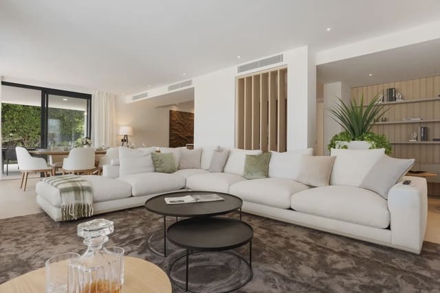 4 soveværelse Villa til salg i Guadalmina Alta, Marbella med swimmingpool garage - € 3.580.000 (Ref: 9536544)