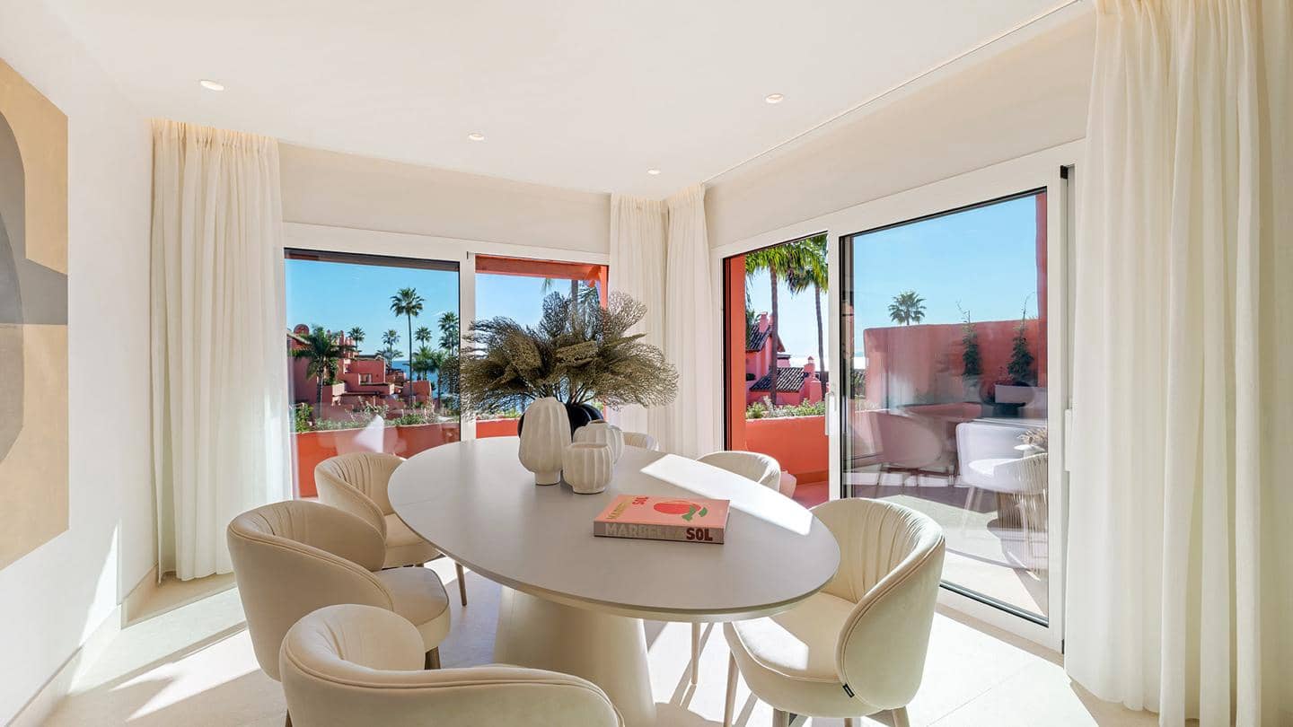 3 bedroom Penthouse for sale in Estepona with pool garage - € 2,995,000 (Ref: 9546972)
