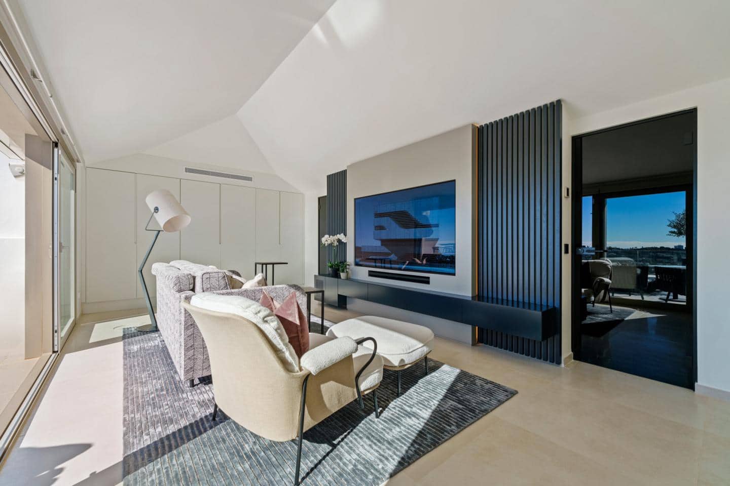 3 soverom Penthouse til salgs i Marbella med svømmebasseng garasje - € 3 150 000 (Ref: 9569962)