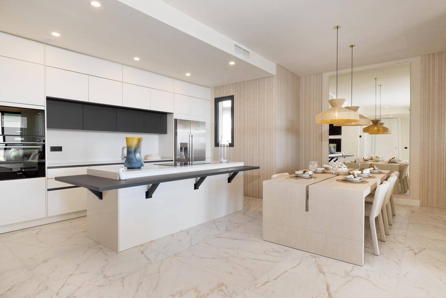 3 bedroom Penthouse for sale in Estepona with pool garage - € 1,409,000 (Ref: 9575099)