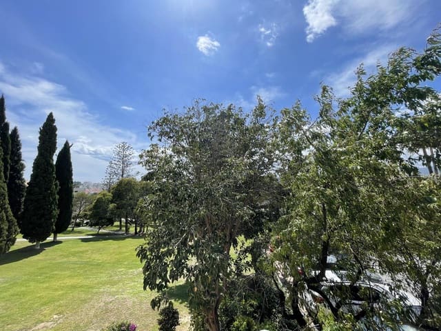 Studio na sprzedaż w La Dama de Noche - La Alzambra, Marbella z basenem garażem - 252 000 € (Ref: 9620706)