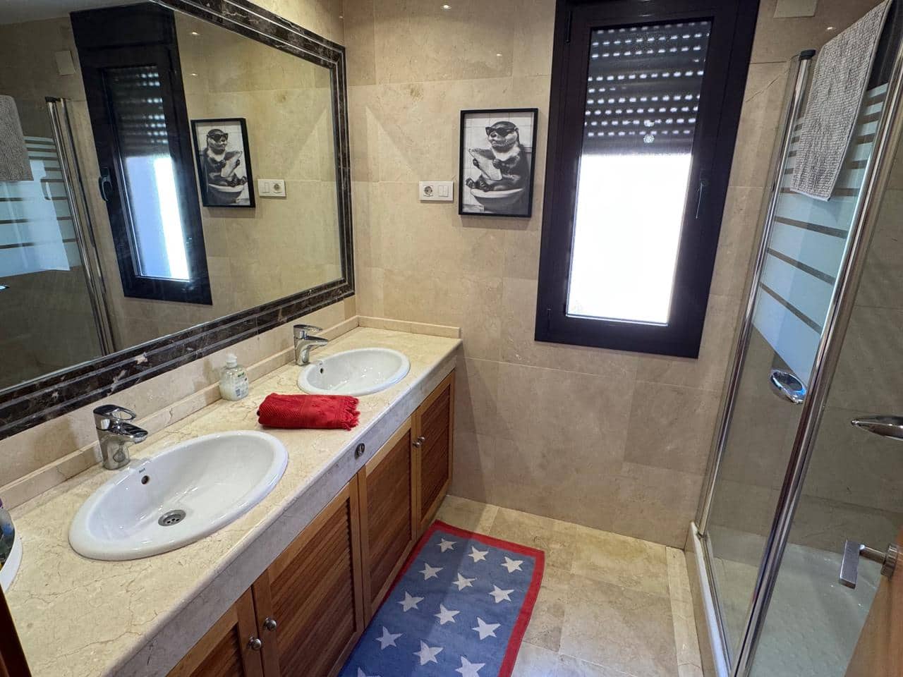 4 sovrum Villa till salu i Estepona med pool garage - 665 000 € (Ref: 9631435)