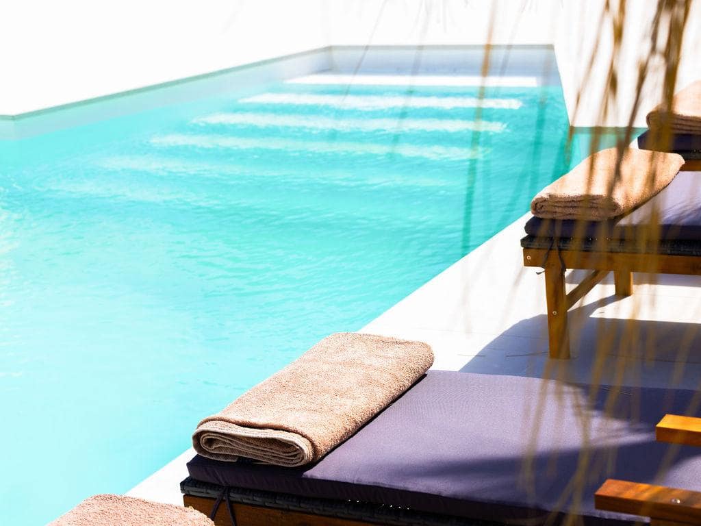 3 makuuhuone Huvila myytävänä paikassa Estepona mukana uima-altaan 
autotalli - 1 395 000 € (Ref: 9635090)