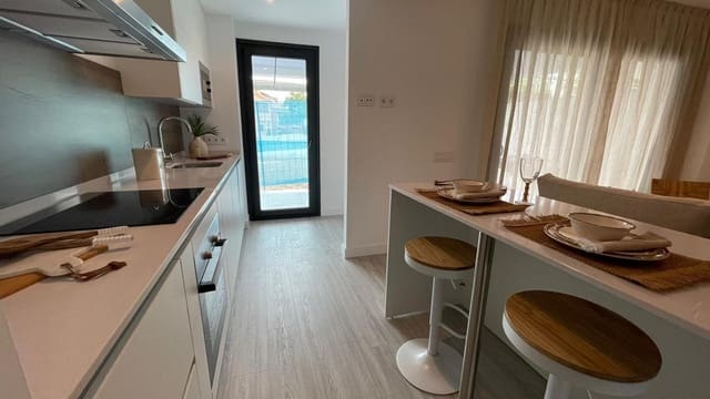 3 soveværelse Lejlighed til salg i Zona Calvario, Estepona med swimmingpool garage - € 535.000 (Ref: 9636179)