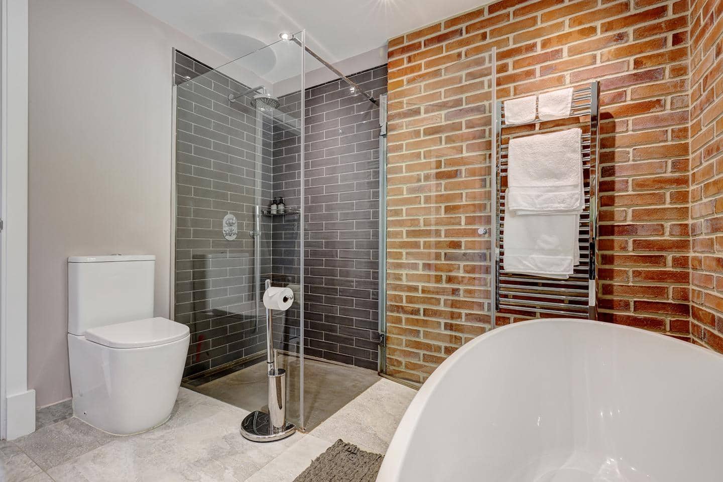 4 bedroom Villa for sale in Casares with pool garage - € 2,250,000 (Ref: 9643078)