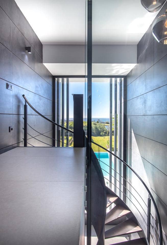 6 quarto Moradia para venda em Estepona com piscina garagem - 2 695 000 € (Ref: 9645964)