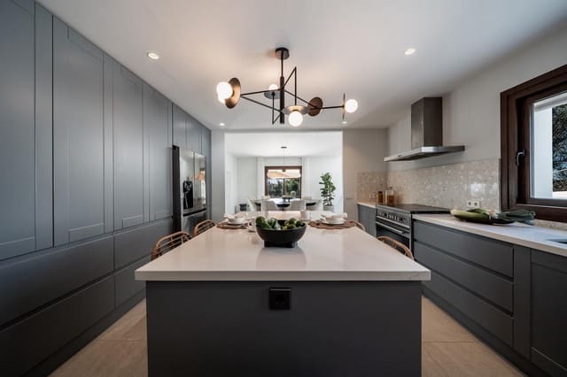 5 camera da letto Villa in vendita in La Concha - Resina Golf, Estepona con piscina garage - 2.195.000 € (Rif: 9645970)