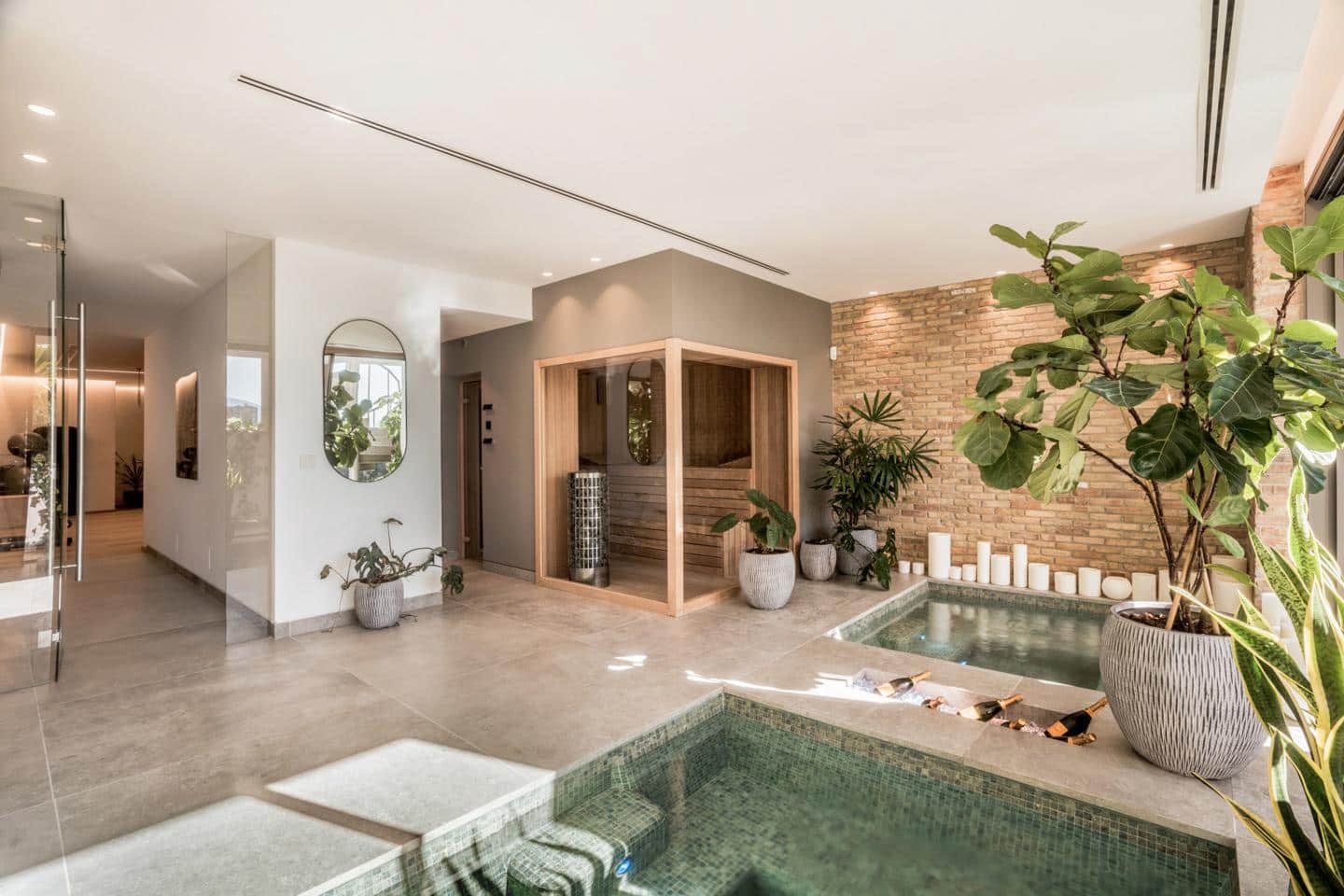 6 soverom Villa til salgs i Marbella med svømmebasseng garasje - € 10 995 000 (Ref: 9673653)