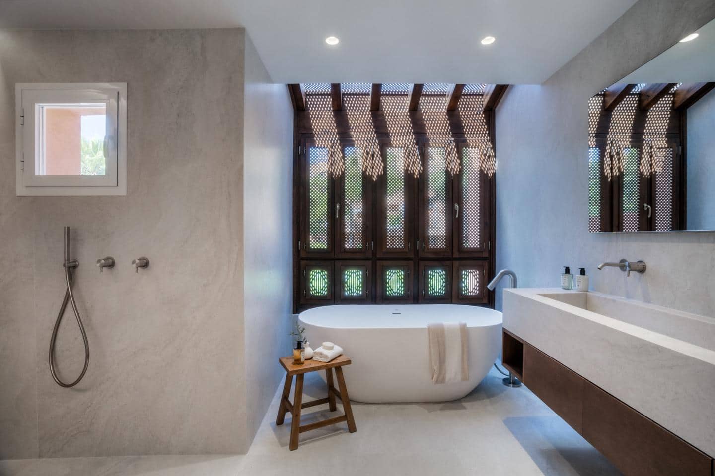 4 bedroom Flat for sale in Marbella with pool garage - € 1,749,000 (Ref: 9674738)