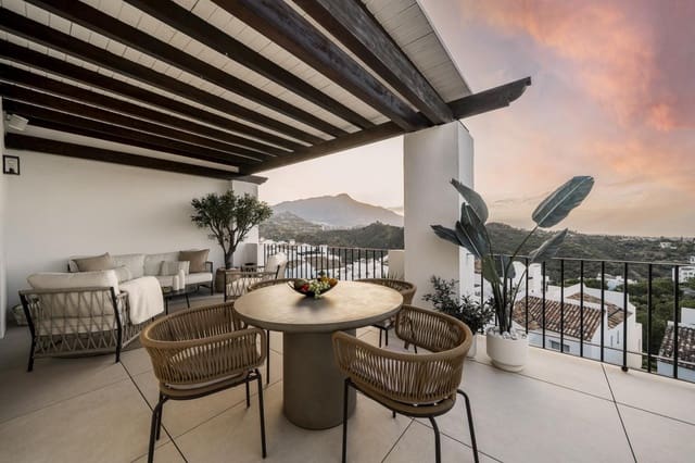 3 chambre Appartement à vendre à La Quinta, Benahavís avec piscine garage - 950 000 € (Ref: 9676274)