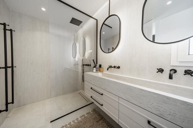 3 chambre Appartement à vendre à La Quinta, Benahavís avec piscine garage - 950 000 € (Ref: 9676274)