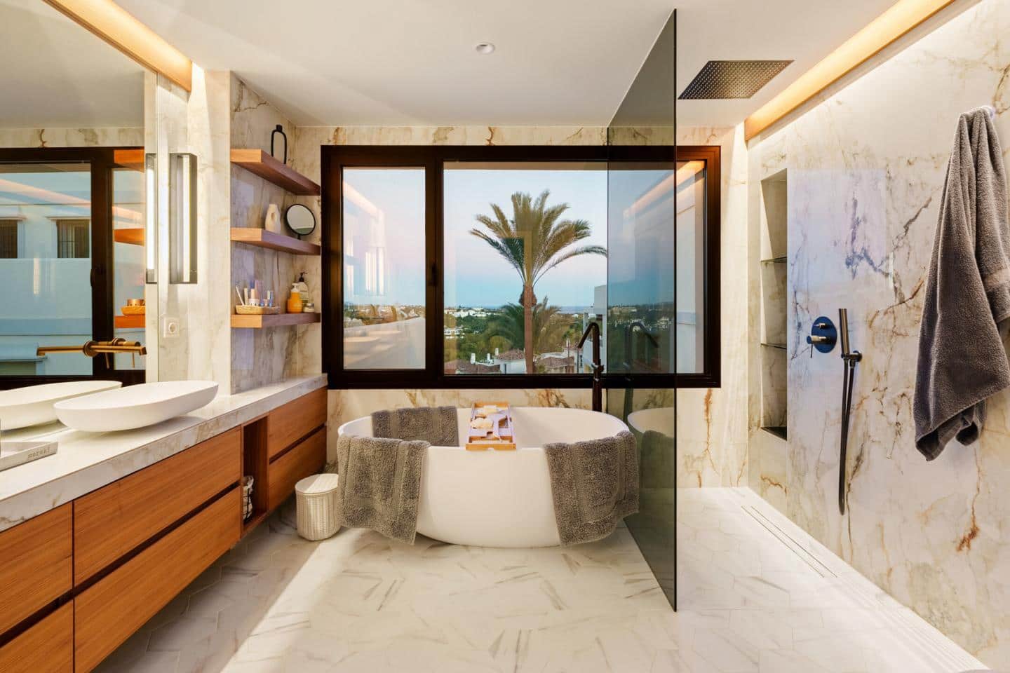 3 soverom Penthouse til salgs i Marbella med svømmebasseng garasje - € 2 750 000 (Ref: 9687331)