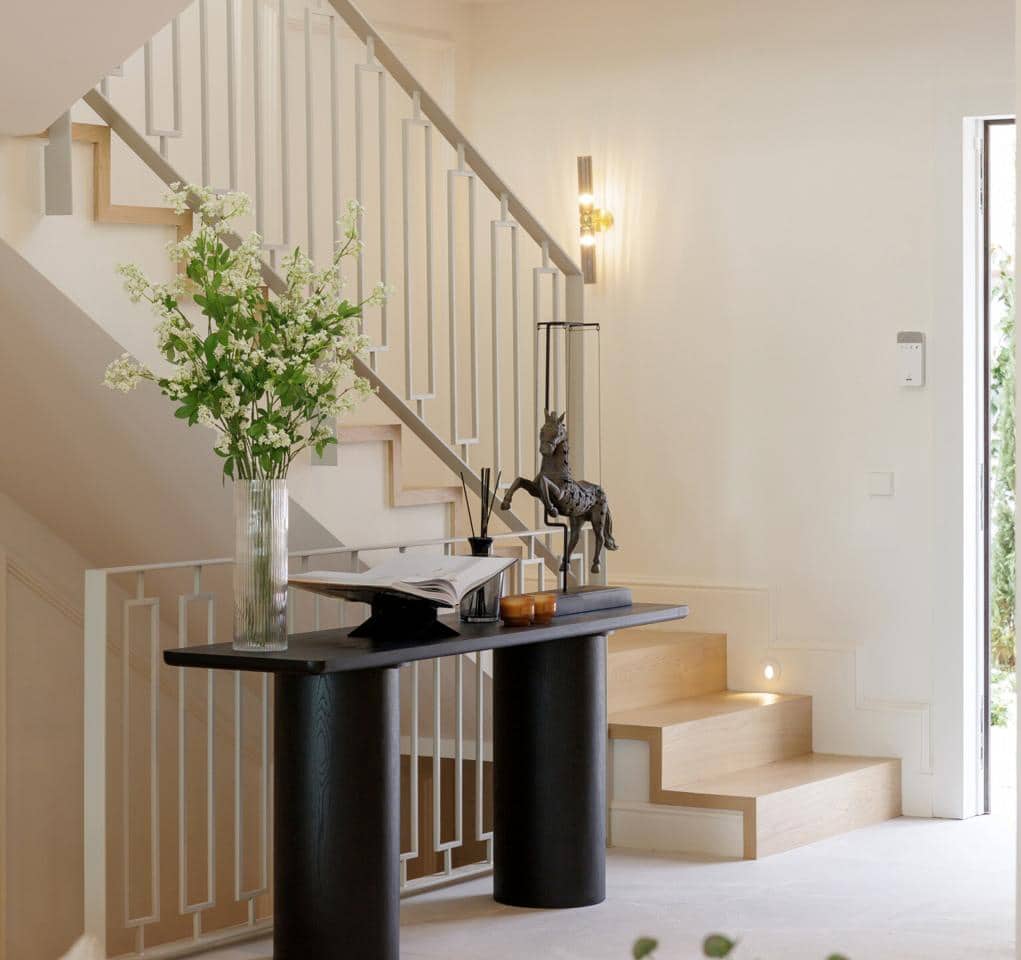 5 bedroom Villa for sale in Benahavis with pool garage - € 6,250,000 (Ref: 9687332)