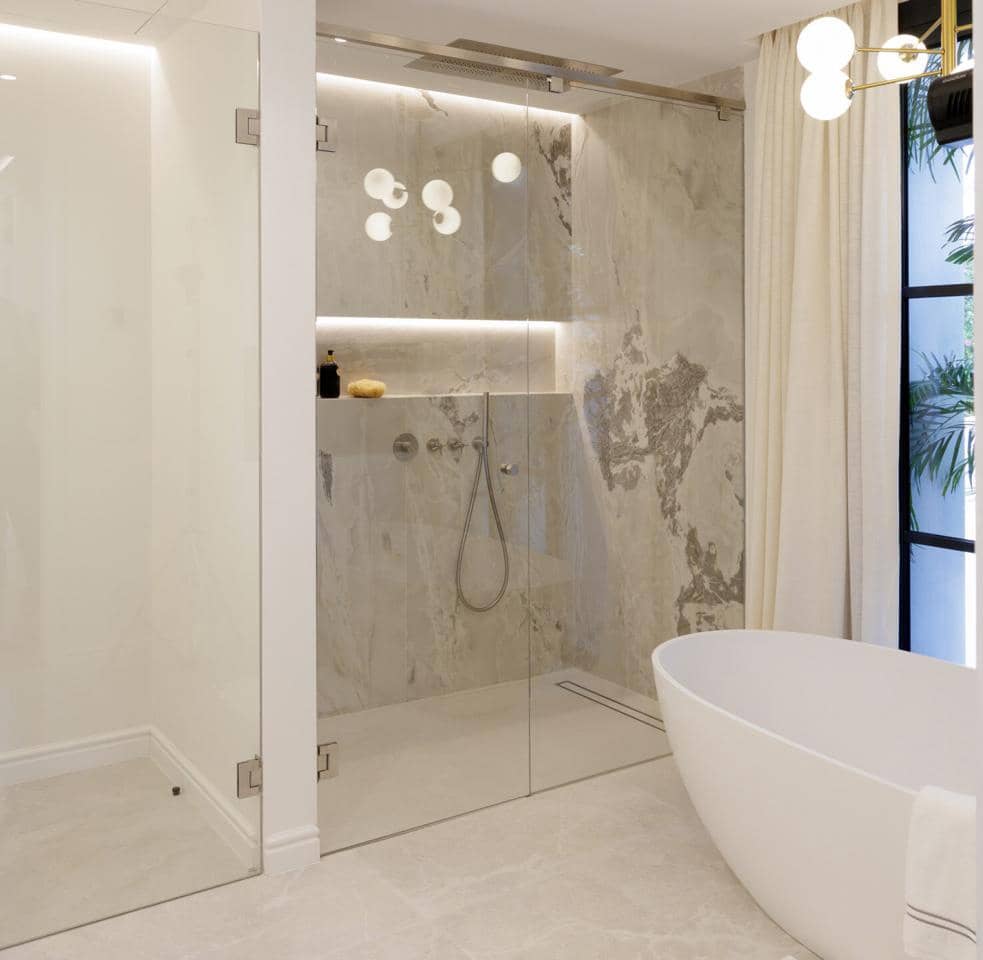 5 bedroom Villa for sale in Benahavis with pool garage - € 6,250,000 (Ref: 9687332)