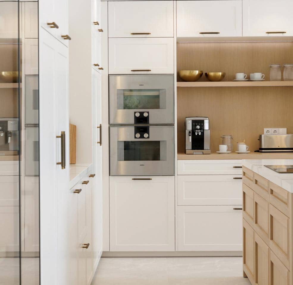 5 bedroom Villa for sale in Benahavis with pool garage - € 6,250,000 (Ref: 9687332)