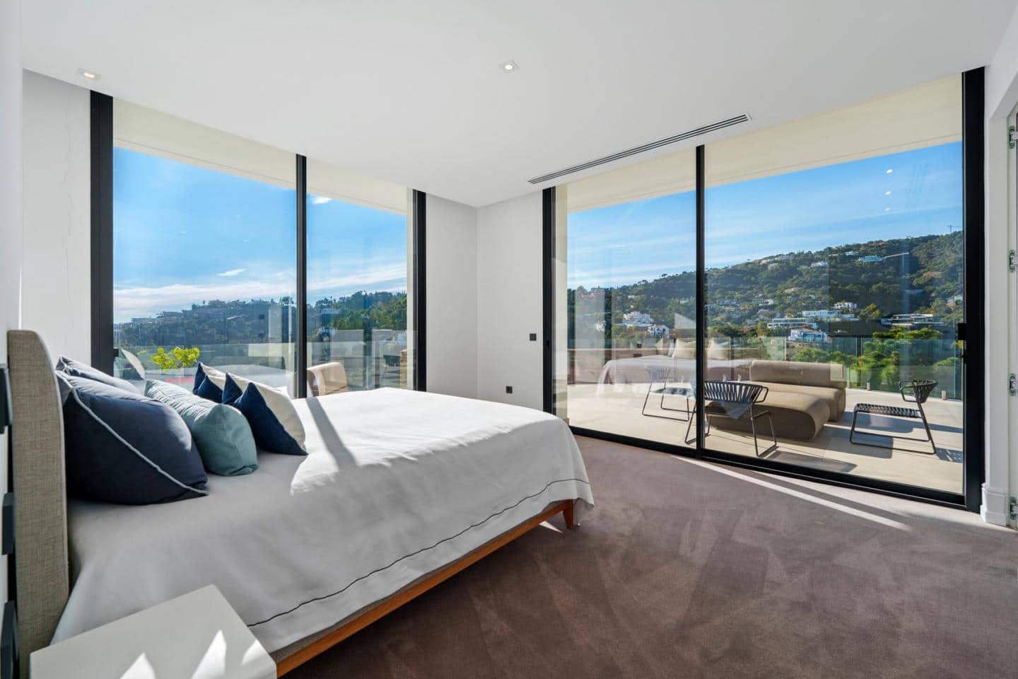 5 makuuhuone Huvila myytävänä paikassa Benahavis mukana uima-altaan 
autotalli - 8 995 000 € (Ref: 9687333)