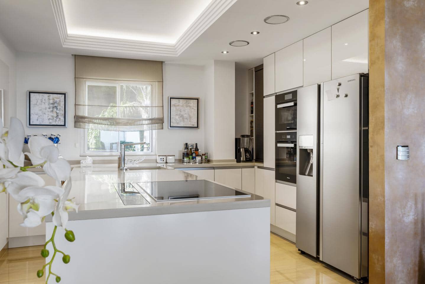 4 sypialnia Penthouse na sprzedaż w Benahavis z basenem garażem - 2 650 000 € (Ref: 9688566)