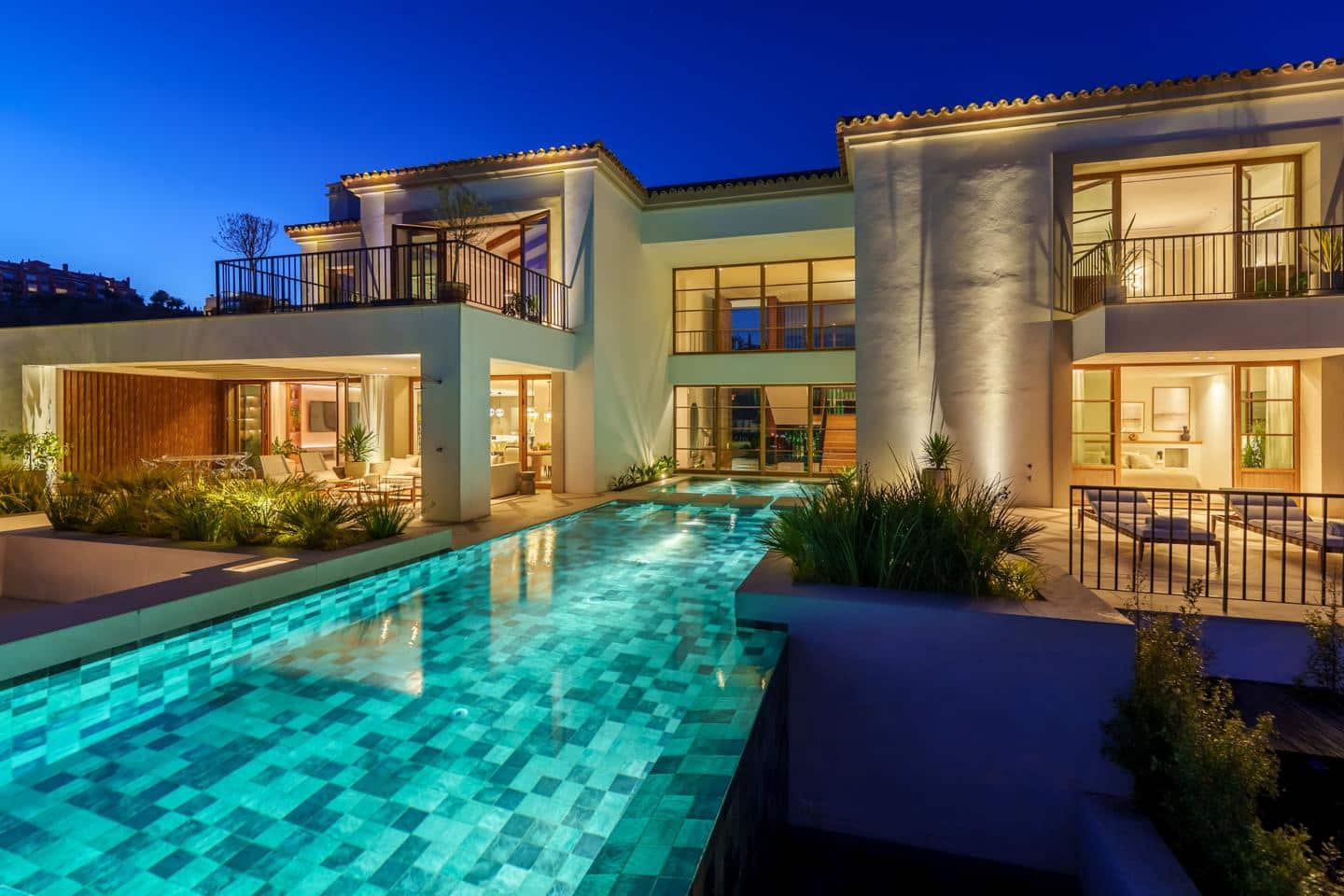 4 slaapkamer Villa te koop in Benahavis met zwembad garage - € 8.750.000 (Ref: 9696751)