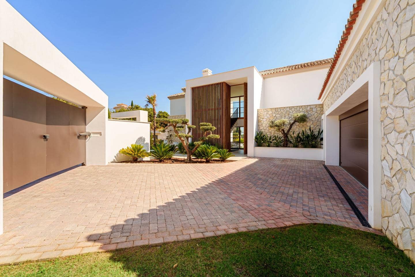 4 slaapkamer Villa te koop in Benahavis met zwembad garage - € 8.750.000 (Ref: 9696751)