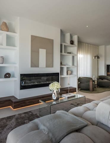 3 bedroom Penthouse for sale in Los Naranjos, Marbella with pool garage - € 1,695,000 (Ref: 9696879)