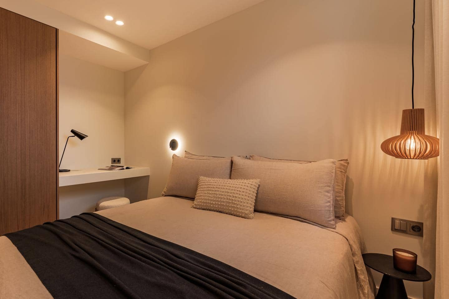 4 bedroom Flat for sale in Marbella with pool garage - € 1,595,000 (Ref: 9696881)