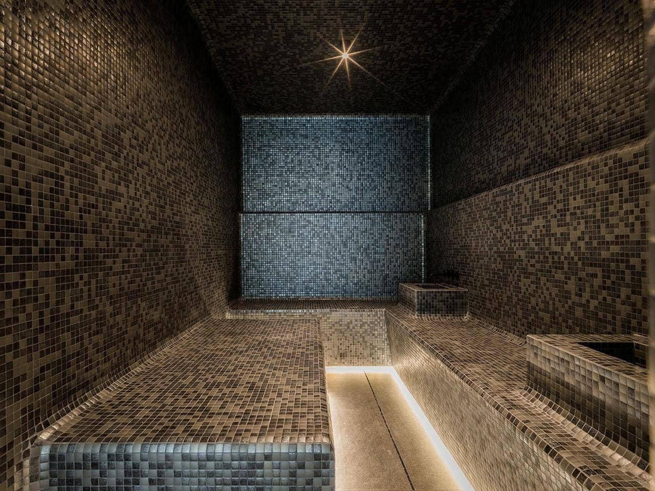 7 soverom Villa til salgs i Benahavis med svømmebasseng garasje - € 13 500 000 (Ref: 9697762)