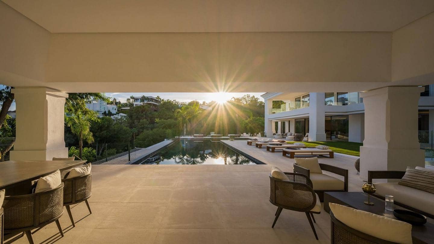 7 soverom Villa til salgs i Benahavis med svømmebasseng garasje - € 13 500 000 (Ref: 9697762)