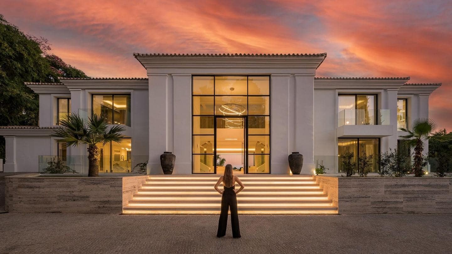 7 soverom Villa til salgs i Benahavis med svømmebasseng garasje - € 13 500 000 (Ref: 9697762)