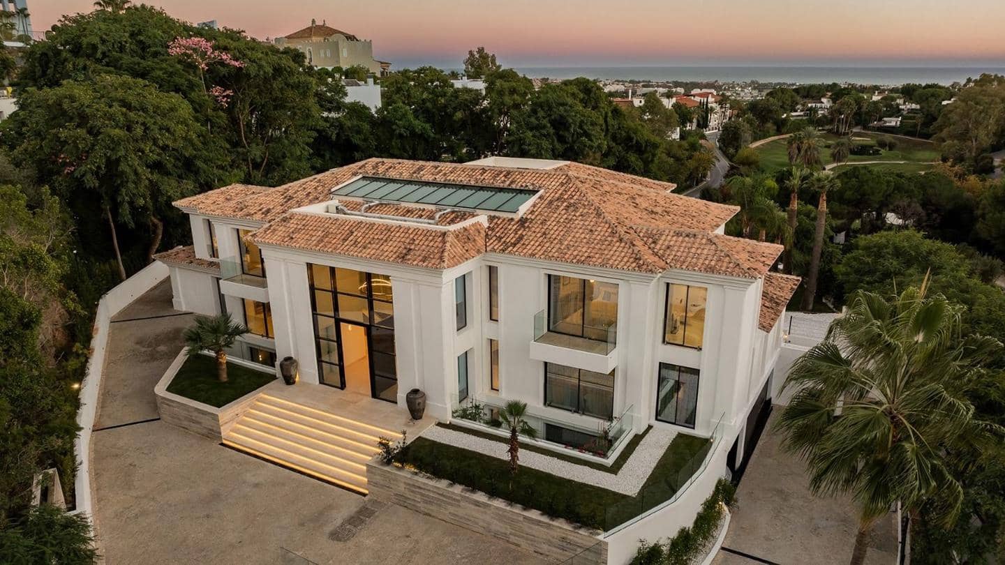 7 soverom Villa til salgs i Benahavis med svømmebasseng garasje - € 13 500 000 (Ref: 9697762)