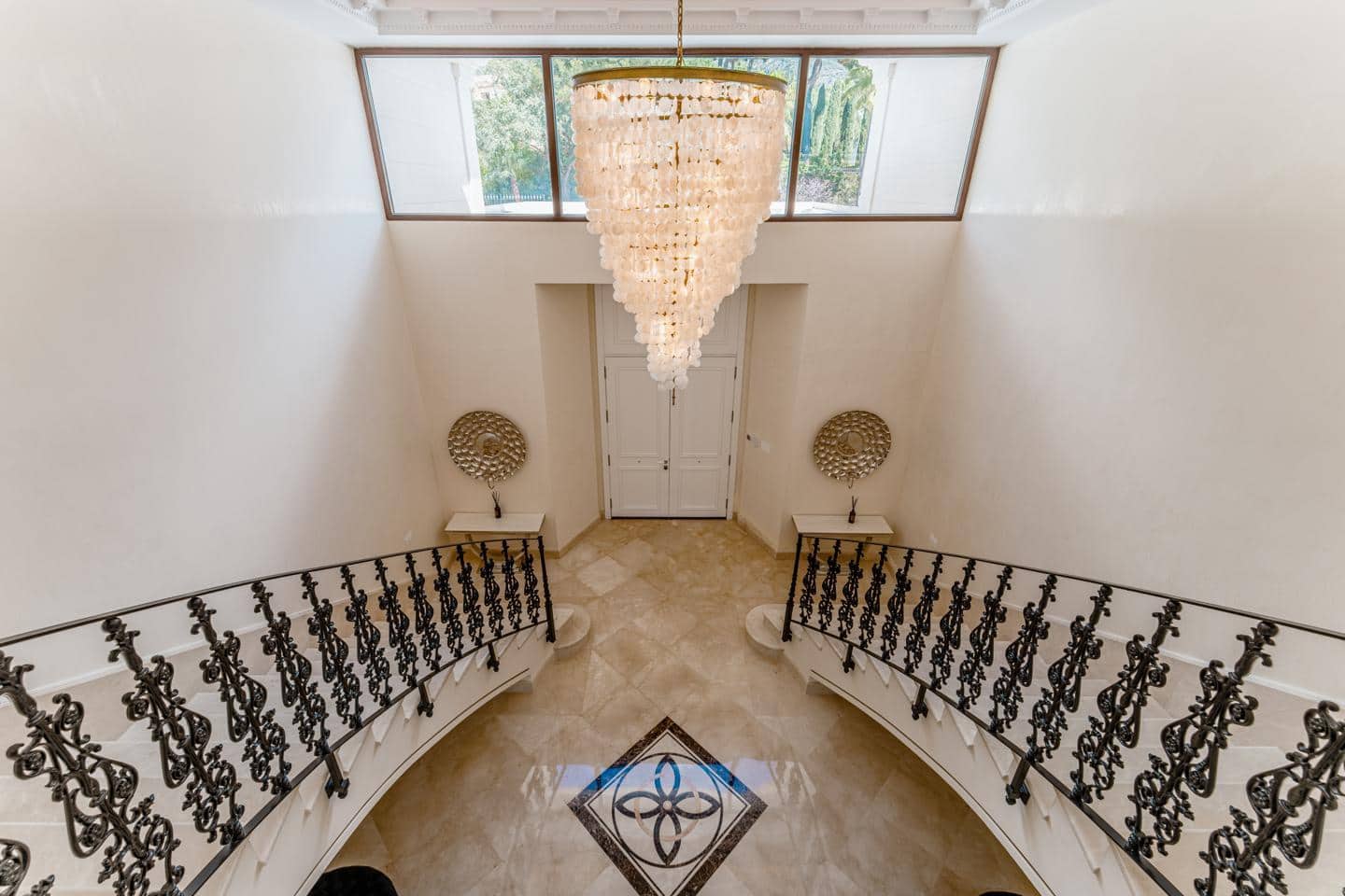 8 soveværelse Villa til salg i Marbella med swimmingpool garage - € 11.950.000 (Ref: 9706113)