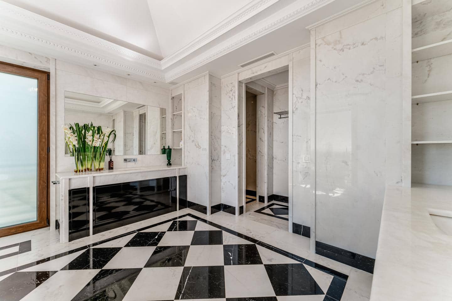 8 soveværelse Villa til salg i Marbella med swimmingpool garage - € 11.950.000 (Ref: 9706113)