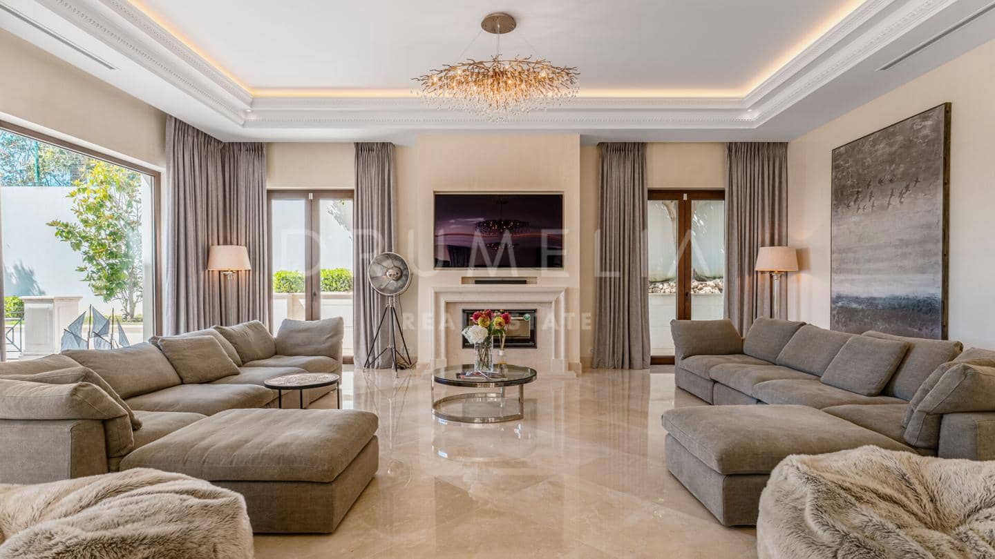 8 soveværelse Villa til salg i Marbella med swimmingpool garage - € 11.950.000 (Ref: 9706113)