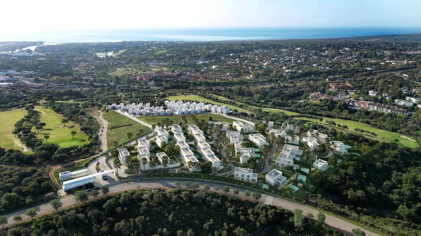 4 sypialnia Willa na sprzedaż w Sotogrande z basenem garażem - 1 320 000 € (Ref: 9706121)