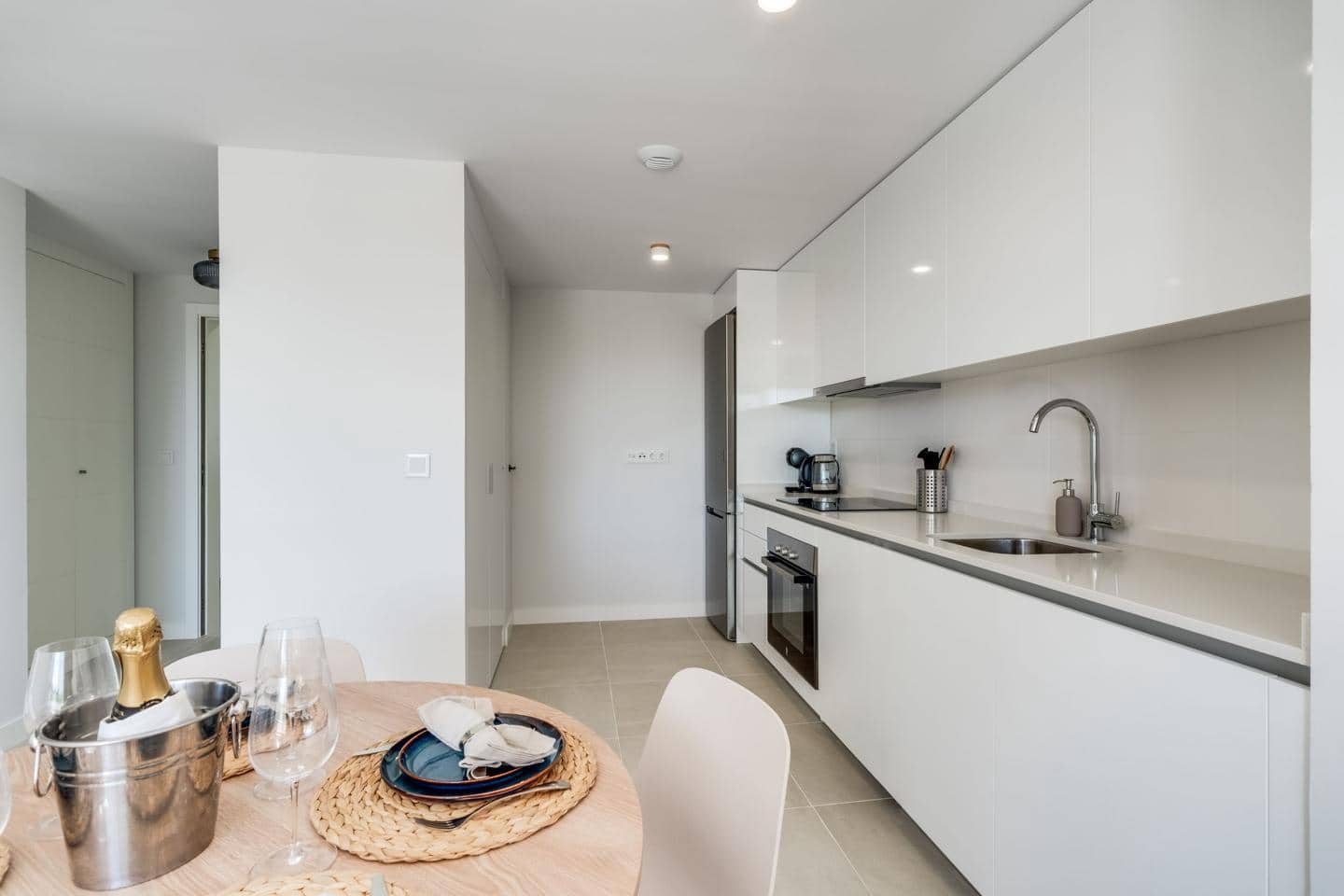 1 chambre Appartement à vendre à Estepona avec piscine garage - 339 000 € (Ref: 9709476)